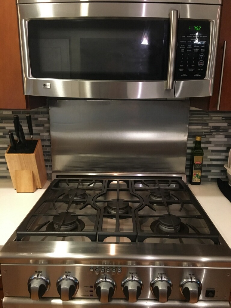 Stainless Steel Backsplash 18 x 30 304 #4 (Hemmed Edge